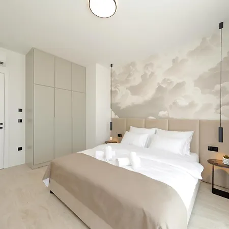 Villa Cloud 9 D4 *