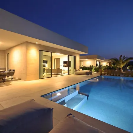 Cloud 9 D4 Villa