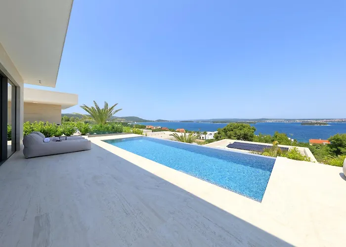 Cloud 9 D4 Villa *
