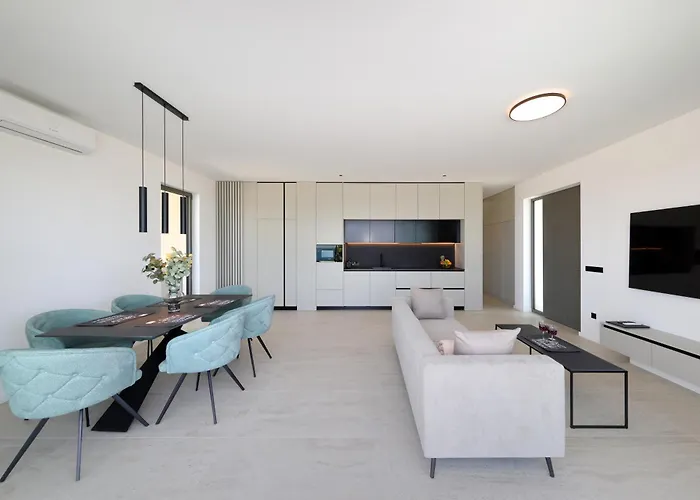 Cloud 9 D4 Villa Tkon