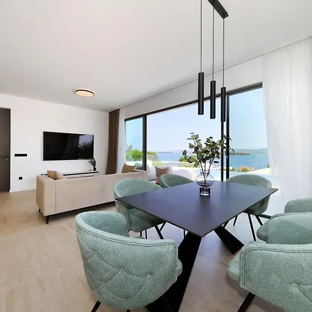 Cloud 9 D4 Villa *
