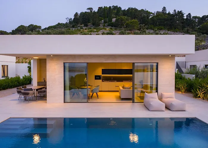 Cloud 9 D4 Villa Tkon