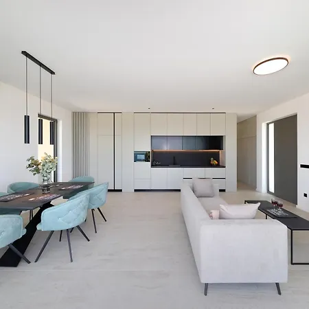 Cloud 9 D4 Villa Tkon